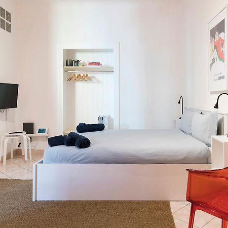 Xenia Apartments - Stylish Colorful Apt- Upbeat & Well-Connected Area Mediolan Zewnętrze zdjęcie